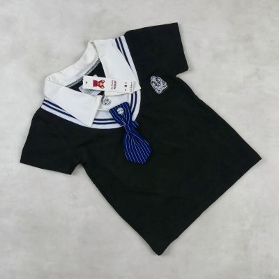 ENSEMBLE GARCON  POLO NOIR AVEC PAPILLON BLEU ET SHORT BLEU 