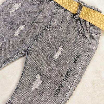 PANTALON GRIS AVEC CEINTURE MARRON