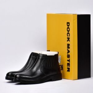 DOCK MASTER Sophisticated Stride