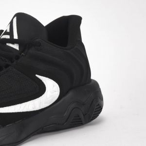 Nike Giannis Immortality 4