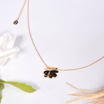 LUCKY CLOVER NECKLACE