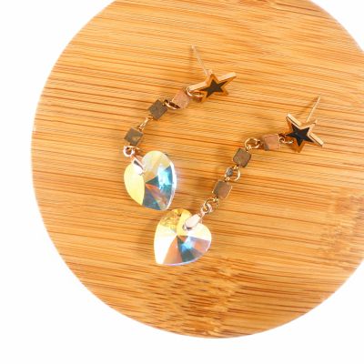 boucle d'oreille pendantes étoile et coeur jaune 