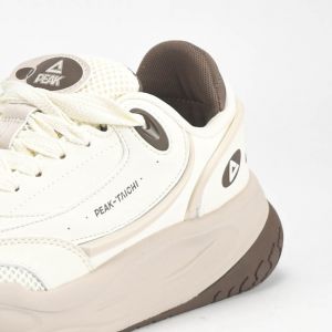 PEAK SHOES