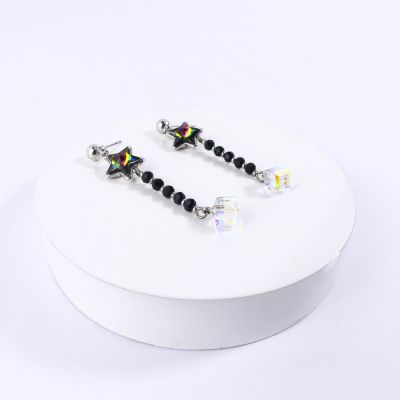 boucle d'oreille pendantes étoile verte reflet