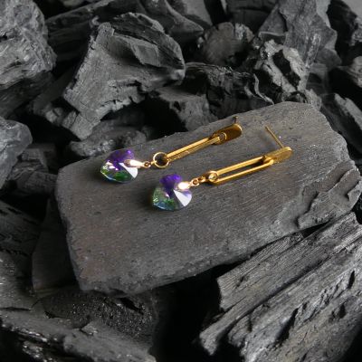 Boucle d'oreille coeur mauve