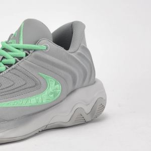 Nike Giannis Immortality 4