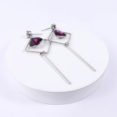 boucle d'oreille pendantes triangle -move