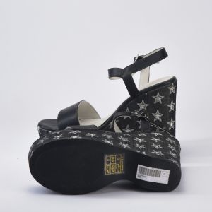 SANDALE ANGELA THOMPSON