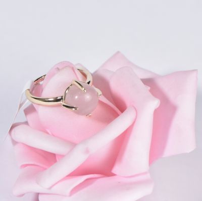 SWEET BRIER ROSE QUARTZ RING QUARTZ RING SIZE 19